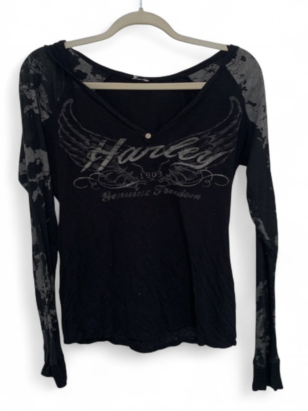 Harley Davidson Black Long-Sleeve V-Neck Graphic Top with Gray Wings Accent